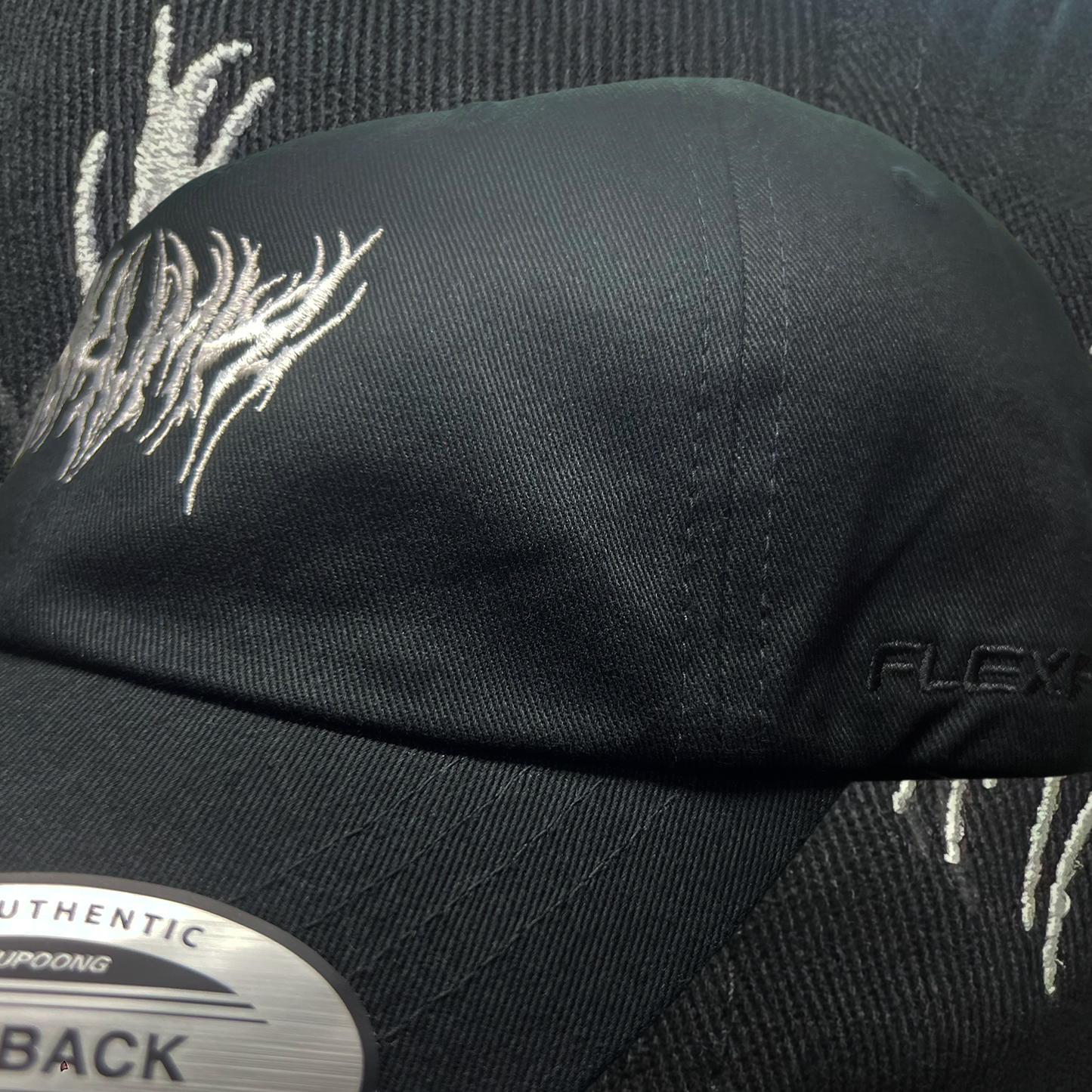 Gorro Logo Akuma - Dad Cap de bajo perfil